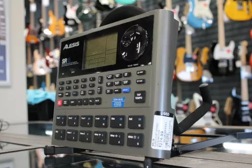 Store Special Product - Alesis - SR-18 - 24 Bit Stereo Drum Machine